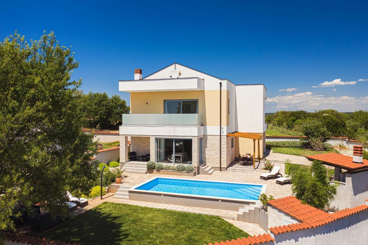 Villa White Barbariga Luaran gambar