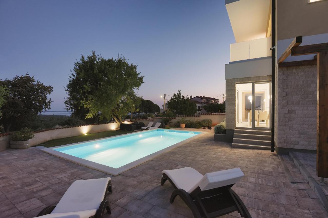 Villa White Barbariga Luaran gambar