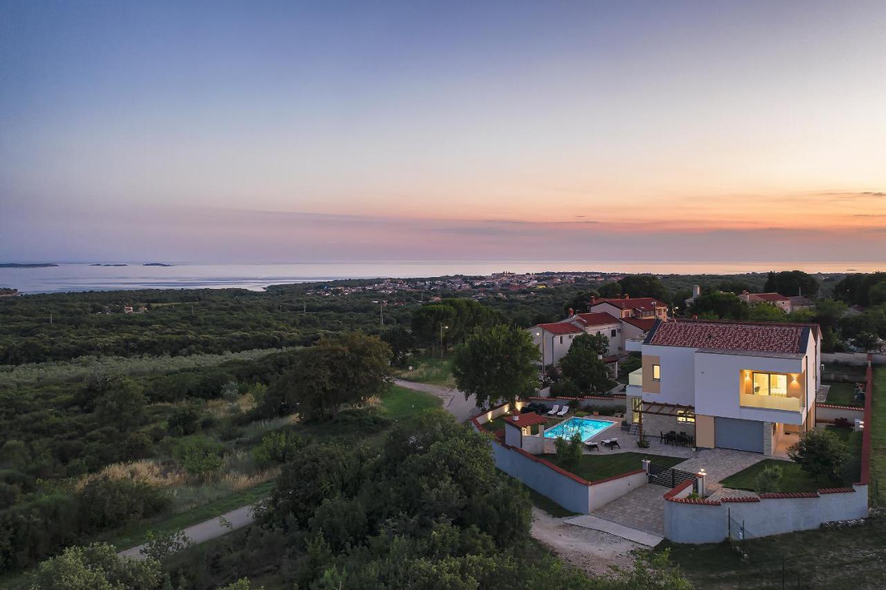 Villa White Barbariga Luaran gambar