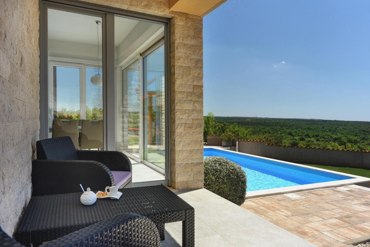 Villa White Barbariga Luaran gambar