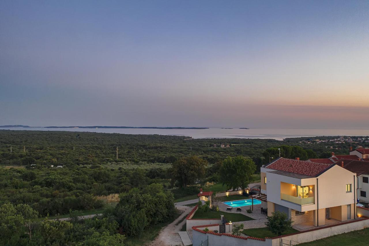 Villa White Barbariga Luaran gambar
