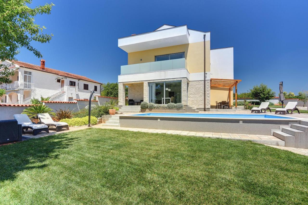 Villa White Barbariga Luaran gambar