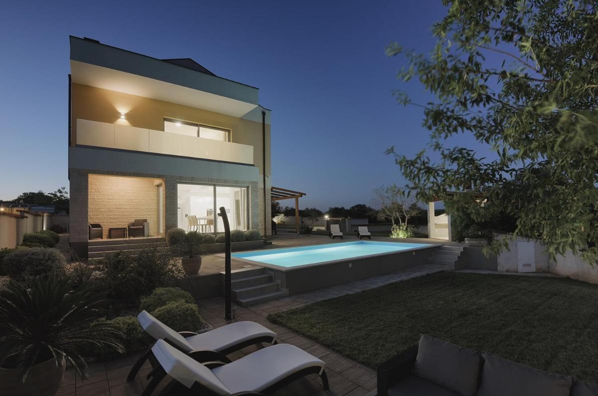 Villa White Barbariga Luaran gambar