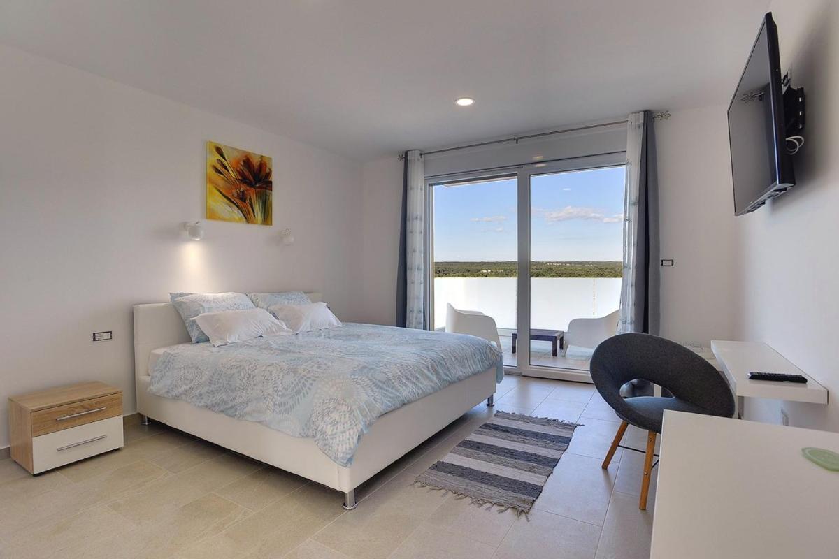 Villa White Barbariga Luaran gambar