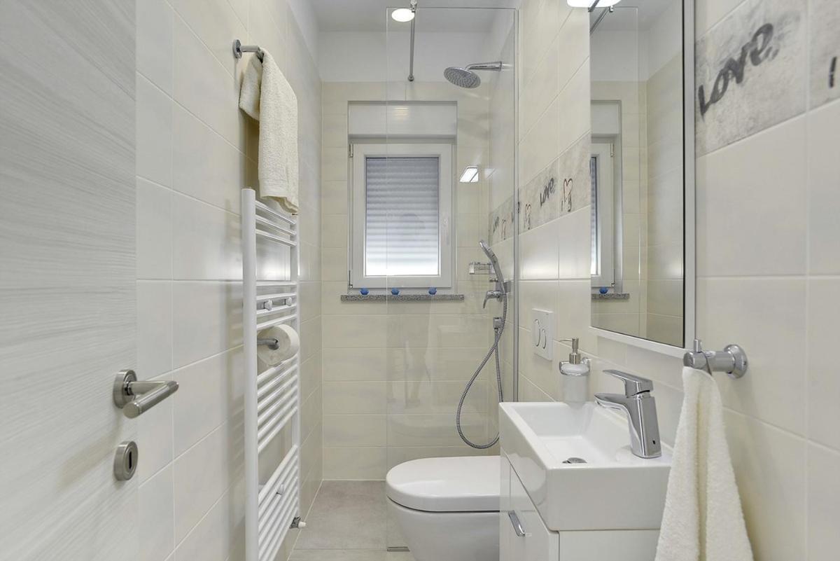 Villa White Barbariga Luaran gambar