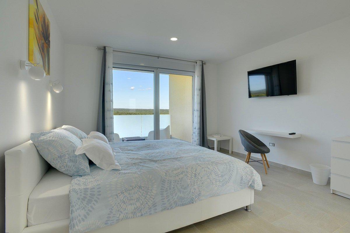 Villa White Barbariga Luaran gambar
